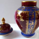 Vase with lid, gallant scene