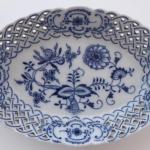 Porcelain oval basket, onion pattern - Teichert