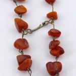 Necklace and double bracelet made of natural amber