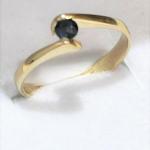Ladies' Gold Ring - yellow gold - 1995