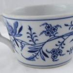 Cup with blue onion pattern - Dubi, Eichwald