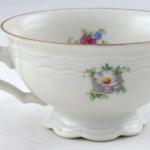 Coffee cup with small flowers - Marie Louise Seltm