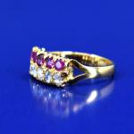 Gold ring with ruby and diamons