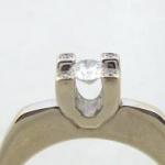White gold ring with diamonds - 0,22 ct