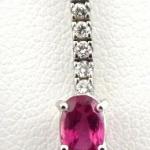 Pendant earrings with 16 diamonds and rubies
