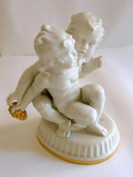 Two putti with grapes
