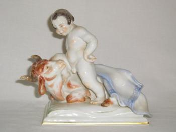 Porcelain Group of Figures - glazed porcelain, painted porcelain - Míšeò - 1950