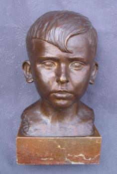 Bust - bronze - 1920
