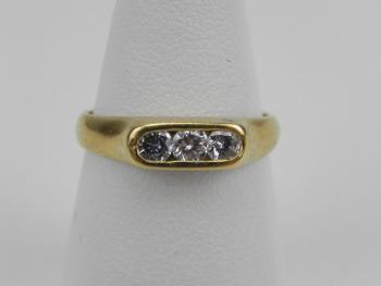 Ring - gold, brilliant cut diamond - 1980