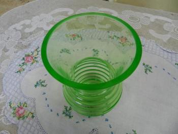 Vase - uranium glass - 1930