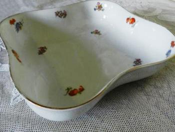 Bowl - white porcelain - 1920