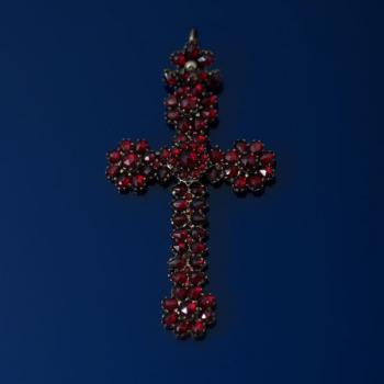 Czech garnet pendant - cross