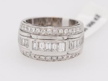 White Gold Ring - white gold, brilliant cut diamond