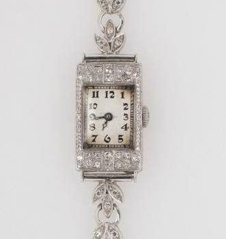 Ladies Wristwatch - gold, brilliant cut diamond