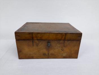 wooden box - 1840