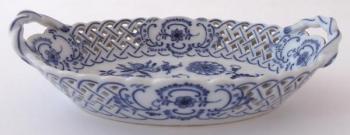 Porcelain oval basket, onion pattern - Teichert