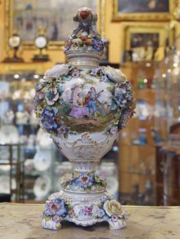 Porcelain Vase with Lid - white porcelain - 1880