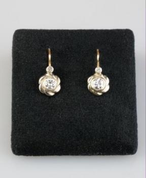 Gold Earrings with Diamonds - yellow gold, diamond - 1935