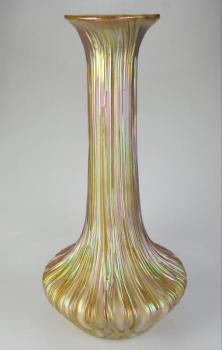 Vase - iridescent glass - Johann Lötz Witwe, Klášterský Mlýn - 1904