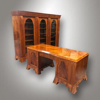 Kabinett Furniture - 1935