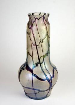 Vase - iridescent glass - Elisabeth Hütte Koš�any - 1910