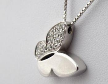 Pendant with butterfly and diamonds with chain - S