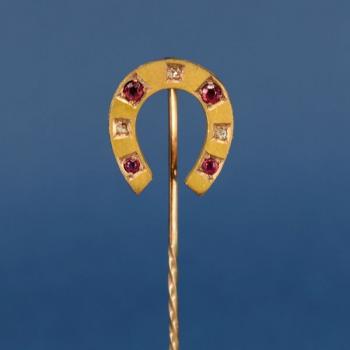 Tie Pin - gold, ruby - 1910