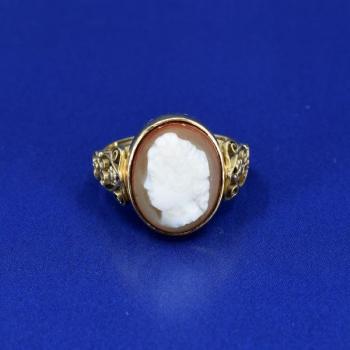 Ladies' Gold Ring - gold, cameo - 1930