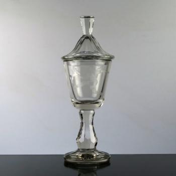 Goblet with lid - Football player