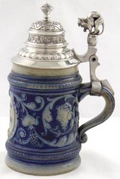 Tankard with inscription and handle with cat