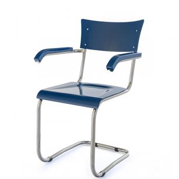 Tubular chair with armrests