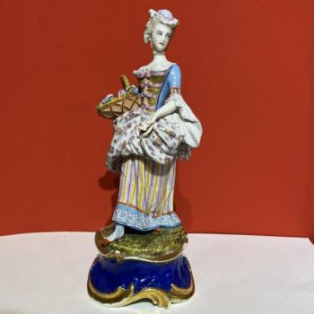 Porcelain Lady Figurine - Dalovice-Dallwitz - 1850