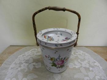 Ewer - porcelain - 1850
