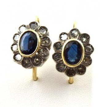 Earrings with natural blue sapphires and 20 diamon