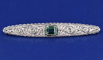 White gold art deco brooch with diamonds