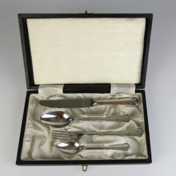 Silver cutlery for one person