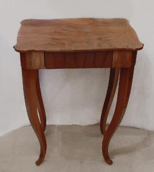 Coffee Table - walnut veneer, French polish - 1850