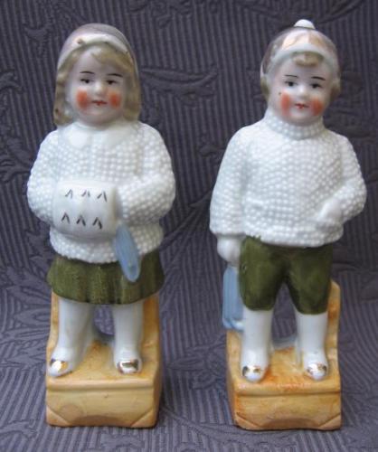 Pair of Porcelain Stutues - bisque - 1900