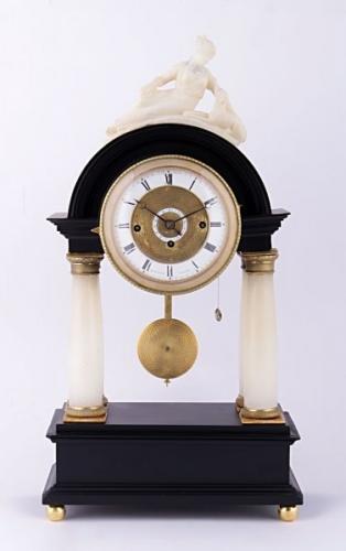 Figural Mantel Timepiece - alabaster, wood - Neumeyer in Wien - 1870