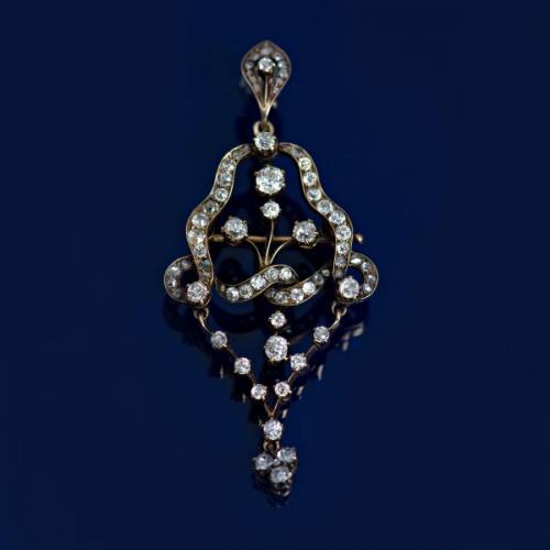 Superb gold pendant with diamonds