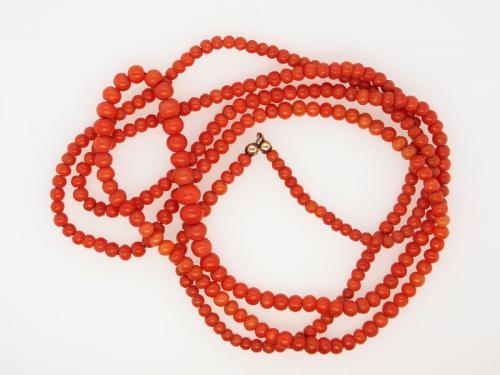 Coral necklace, Au 585/000