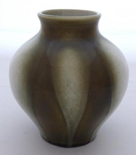 Light and green vase, design award 1975