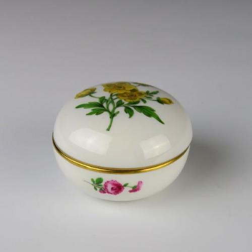 Jar with lid, Meissen