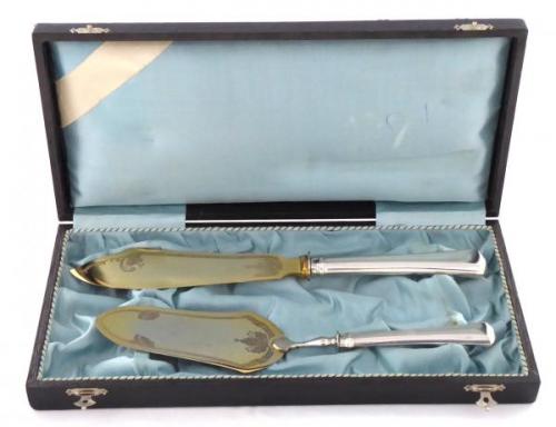 Silver serving cake scoop and knife, in box