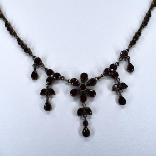 Garnet necklace, Bohemia 1910