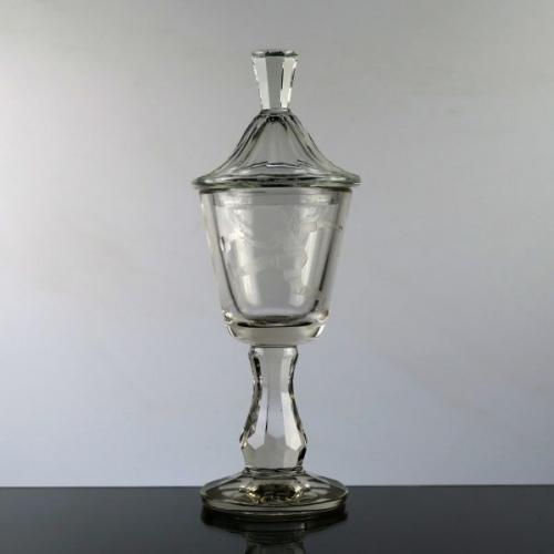 Goblet with lid - Football player