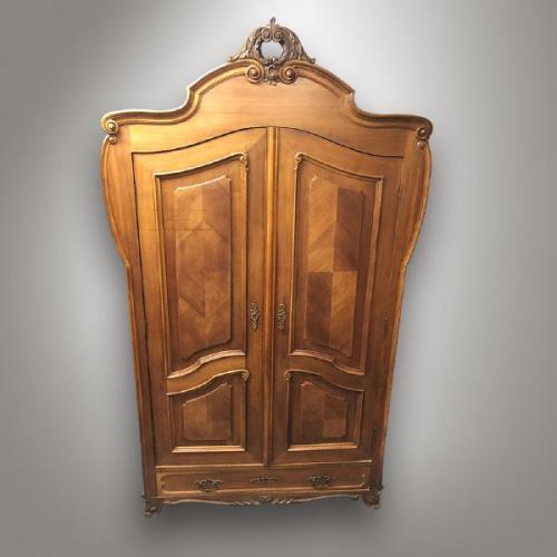 Two-door cabinet, solid walnut, walnut veneer, brass fittings, 1880