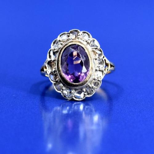 Gold ring with amethyst and diamonds, Au 680/1000/ 4,85 g