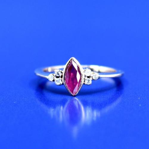Gold ring with ruby, Au 500, 530/1000/1.95 g