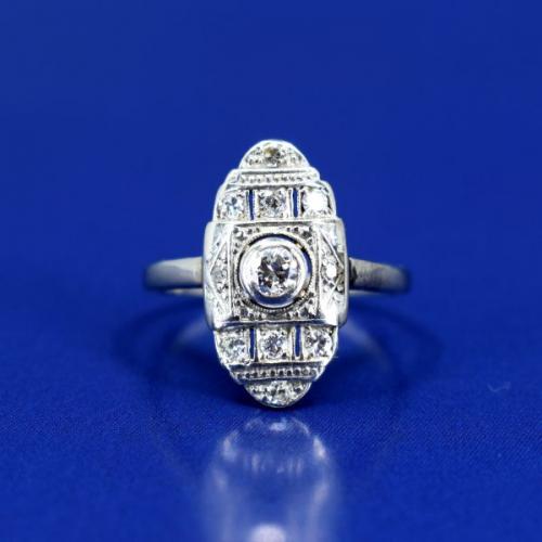 Au 585/1000/ 2,85 g, brlliant cut diamonds cca 0,22 ct, Art Deco, Bohemia 1930